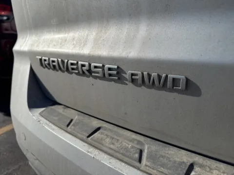 More photos of 2017 Chevrolet Traverse LT at Hank Graff Chevrolet Davison, MI