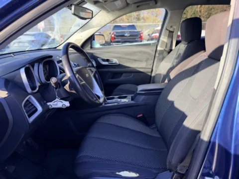 More photos of 2010 Chevrolet Equinox LT at Hank Graff Chevrolet Davison, MI