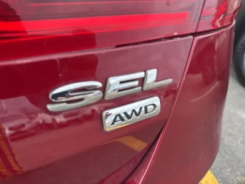 Photos of 2019 Ford Taurus SEL for sale in Davison, MI at Hank Graff Chevrolet Davison