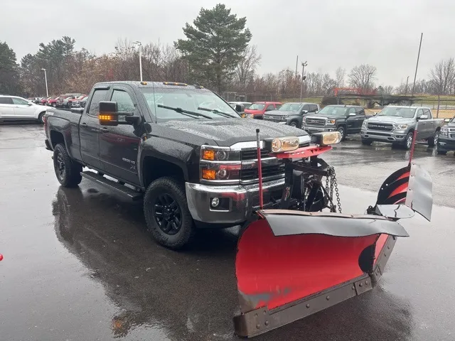 Black 2017 Chevrolet Silverado 2500HD LT for sale in Davison, MI