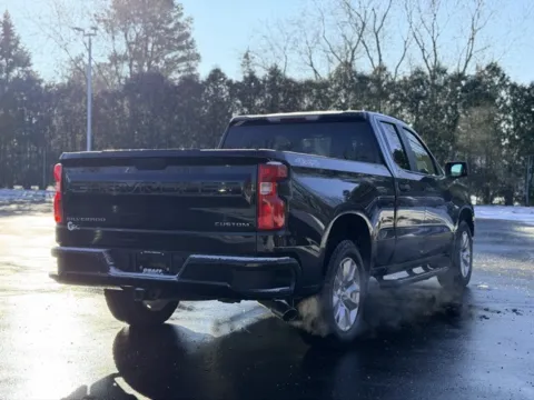 More photos of 2019 Chevrolet Silverado 1500 Custom at Hank Graff Chevrolet Davison, MI