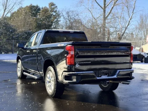 More photos of 2019 Chevrolet Silverado 1500 Custom at Hank Graff Chevrolet Davison, MI