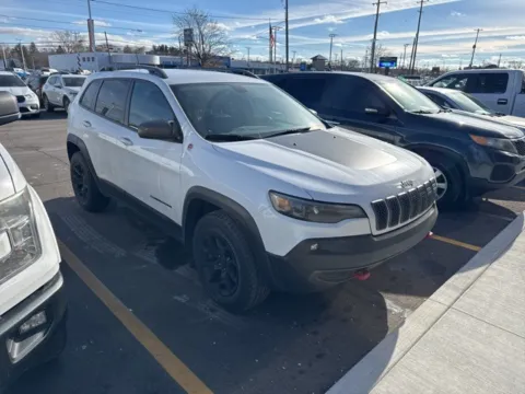 Another view of 2019 Jeep Cherokee Trailhawk for sale in Davison, MI at Hank Graff Chevrolet Davison