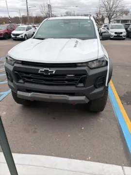 Photos of 2023 Chevrolet Colorado Trail Boss for sale in Davison, MI at Hank Graff Chevrolet Davison