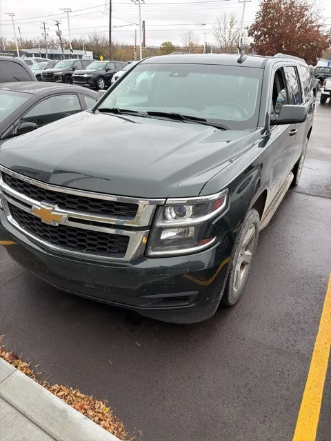 2016 Chevrolet Suburban LT for sale in Davison, MI