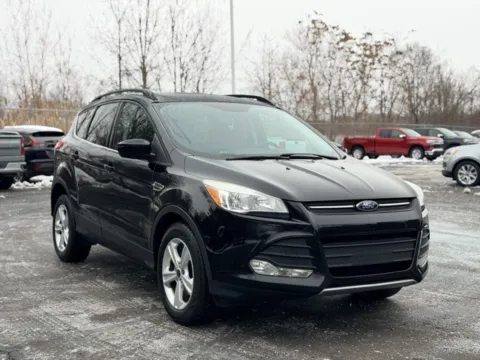 Photos of 2016 Ford Escape SE for sale in Davison, MI at Hank Graff Chevrolet Davison