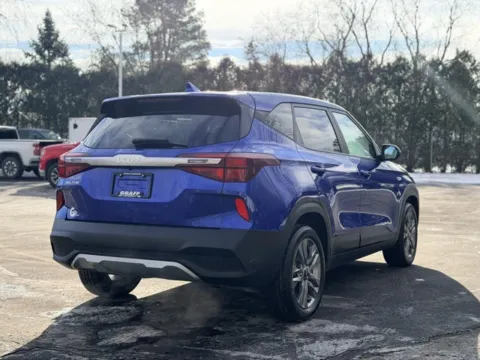 More photos of 2022 Kia Seltos LX at Hank Graff Chevrolet Davison, MI