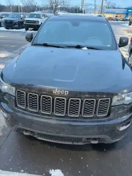 Photos of 2016 Jeep Grand Cherokee for sale in Davison, MI at Hank Graff Chevrolet Davison