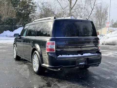 More photos of 2013 Ford Flex SEL at Hank Graff Chevrolet Davison, MI