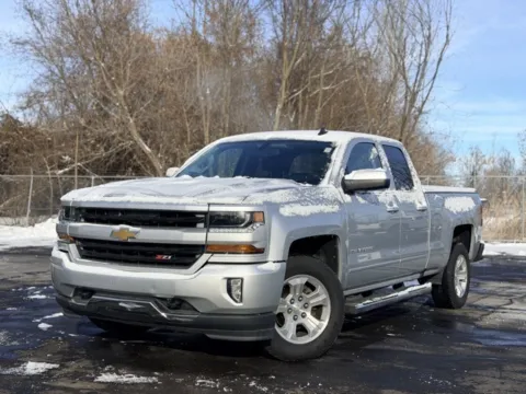 Silver 2017 Chevrolet Silverado 1500 LT for sale in Davison, MI