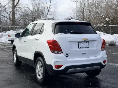More photos of 2017 Chevrolet Trax LT at Hank Graff Chevrolet Davison, MI