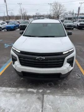 Photos of 2024 Chevrolet Traverse LT for sale in Davison, MI at Hank Graff Chevrolet Davison