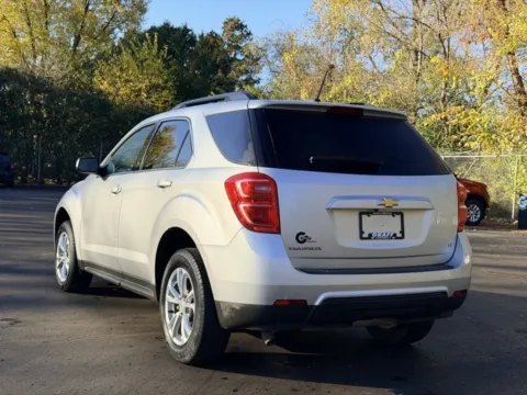 More photos of 2017 Chevrolet Equinox LT at Hank Graff Chevrolet Davison, MI