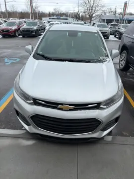 Photos of 2017 Chevrolet Trax LS for sale in Davison, MI at Hank Graff Chevrolet Davison