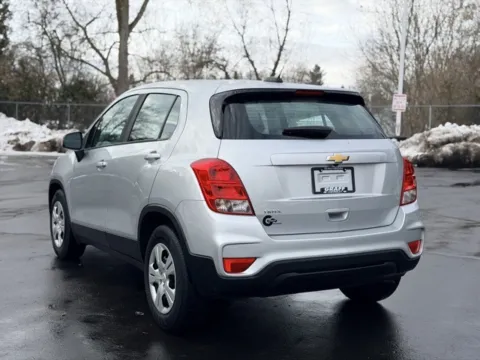 More photos of 2017 Chevrolet Trax LS at Hank Graff Chevrolet Davison, MI
