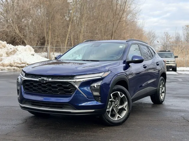 2024 Chevrolet Trax LT's photo