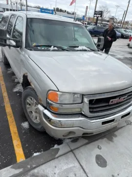 Another view of 2005 GMC Sierra 1500 SLT for sale in Davison, MI at Hank Graff Chevrolet Davison