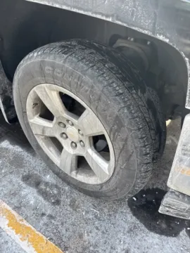 More photos of 2017 Chevrolet Silverado 1500 LT at Hank Graff Chevrolet Davison, MI