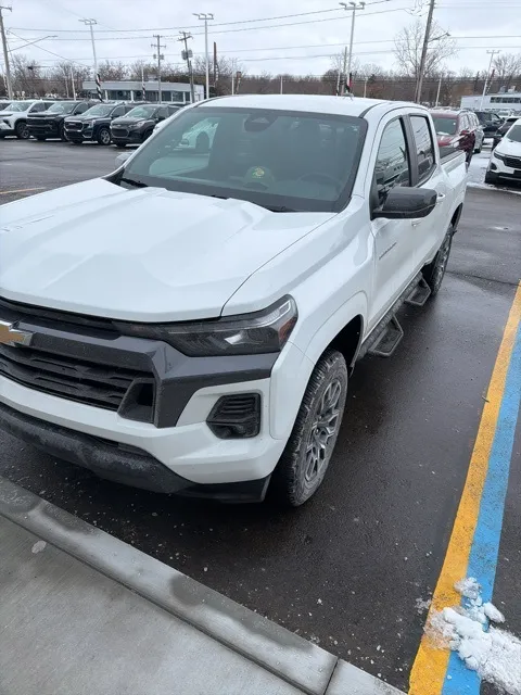 White 2023 Chevrolet Colorado LT for sale in Davison, MI