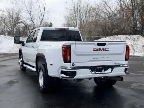 More photos of 2021 GMC Sierra 3500HD Denali at Hank Graff Chevrolet Davison, MI