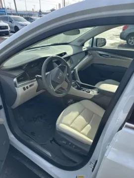 More photos of 2022 Cadillac XT5 Premium Luxury at Hank Graff Chevrolet Davison, MI