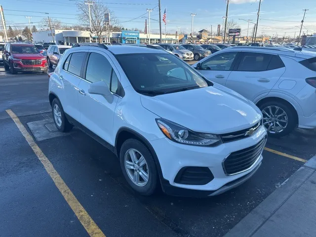 White 2019 Chevrolet Trax LT for sale in Davison, MI