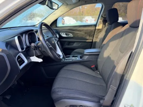 More photos of 2013 Chevrolet Equinox LT at Hank Graff Chevrolet Davison, MI