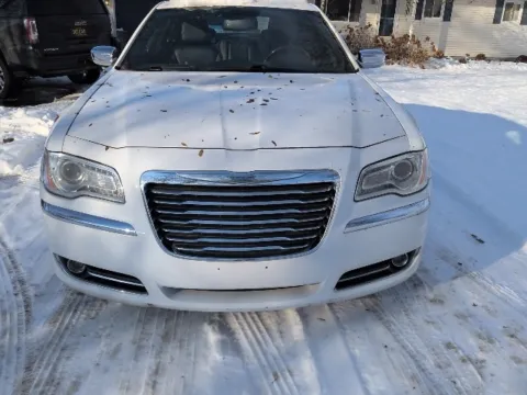 Photos of 2013 Chrysler 300 C for sale in Davison, MI at Hank Graff Chevrolet Davison