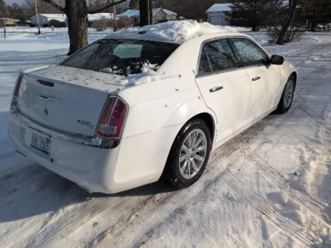 More photos of 2013 Chrysler 300 C at Hank Graff Chevrolet Davison, MI