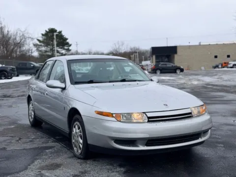 Photos of 2002 Saturn L200 for sale in Davison, MI at Hank Graff Chevrolet Davison