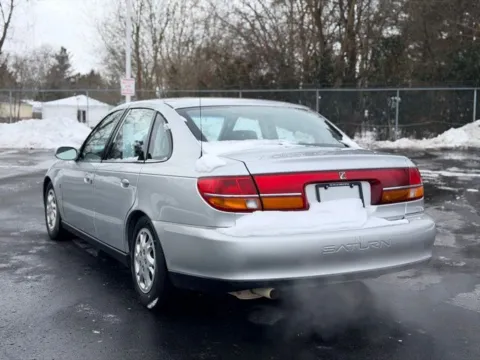 More photos of 2002 Saturn L200 at Hank Graff Chevrolet Davison, MI