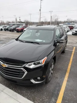 Black 2019 Chevrolet Traverse 3LT for sale in Davison, MI