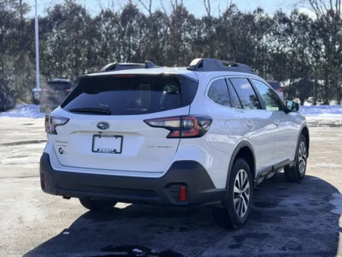 More photos of 2021 Subaru Outback Premium at Hank Graff Chevrolet Davison, MI