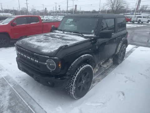 Black 2024 Ford Bronco Black Diamond for sale in Davison, MI