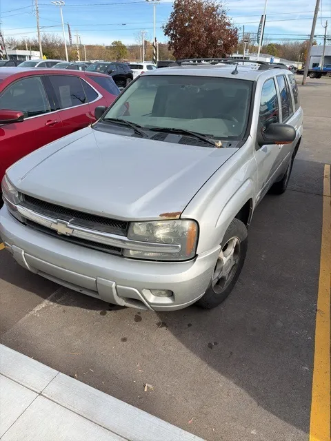 Silver 2004 Chevrolet TrailBlazer LT for sale in Davison, MI