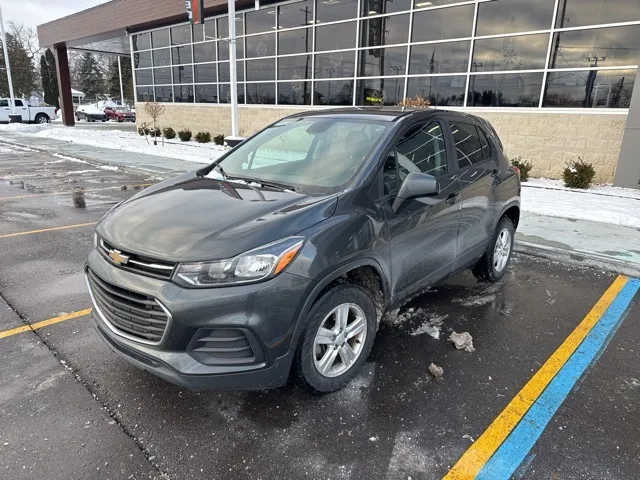 2020 Chevrolet Trax LS's photo