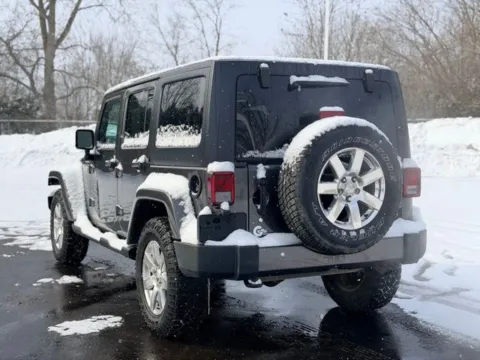 More photos of 2018 Jeep Wrangler JK Unlimited Sahara at Hank Graff Chevrolet Davison, MI