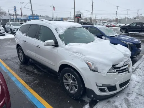 Photos of 2016 Chevrolet Traverse 2LT for sale in Davison, MI at Hank Graff Chevrolet Davison