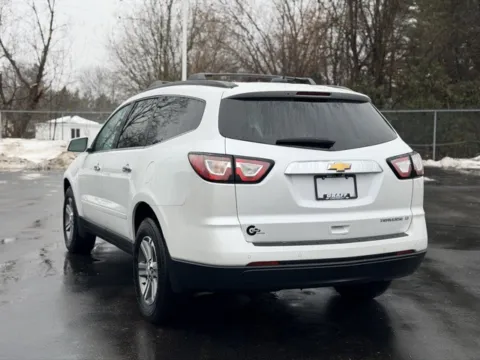 More photos of 2016 Chevrolet Traverse 2LT at Hank Graff Chevrolet Davison, MI