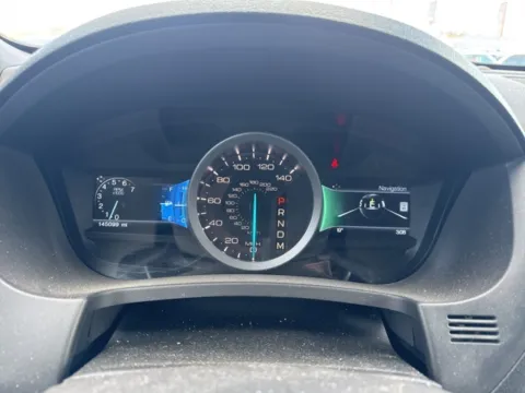 More photos of 2015 Ford Explorer XLT at Hank Graff Chevrolet Davison, MI