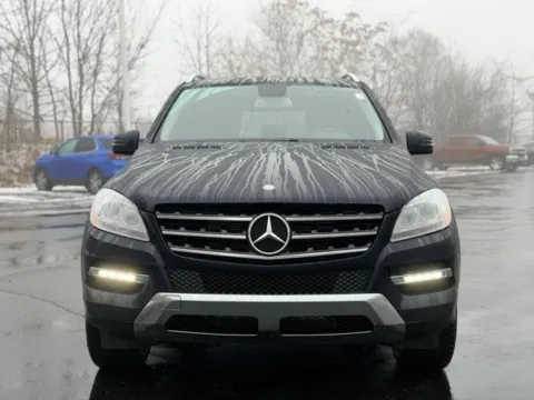 Photos of 2012 Mercedes-Benz M-Class ML 350 for sale in Davison, MI at Hank Graff Chevrolet Davison