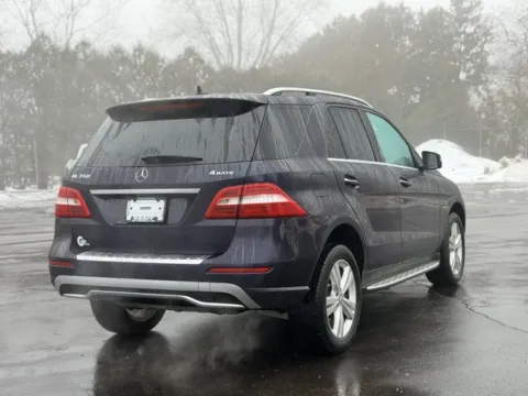 More photos of 2012 Mercedes-Benz M-Class ML 350 at Hank Graff Chevrolet Davison, MI