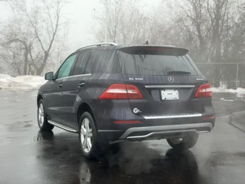 More photos of 2012 Mercedes-Benz M-Class ML 350 at Hank Graff Chevrolet Davison, MI
