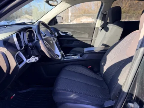More photos of 2010 Chevrolet Equinox LT at Hank Graff Chevrolet Davison, MI