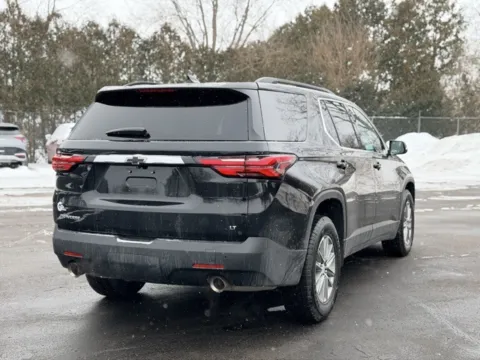 More photos of 2022 Chevrolet Traverse LT at Hank Graff Chevrolet Davison, MI