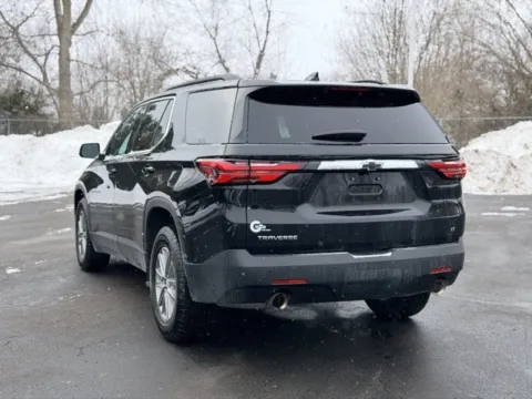 More photos of 2022 Chevrolet Traverse LT at Hank Graff Chevrolet Davison, MI