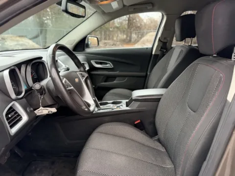 More photos of 2011 Chevrolet Equinox LT at Hank Graff Chevrolet Davison, MI