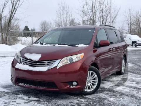 Red 2015 Toyota Sienna XLE for sale in Davison, MI