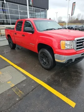 Red 2013 GMC Sierra 1500 SLE for sale in Davison, MI