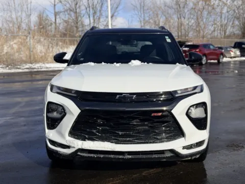 Photos of 2023 Chevrolet TrailBlazer RS for sale in Davison, MI at Hank Graff Chevrolet Davison